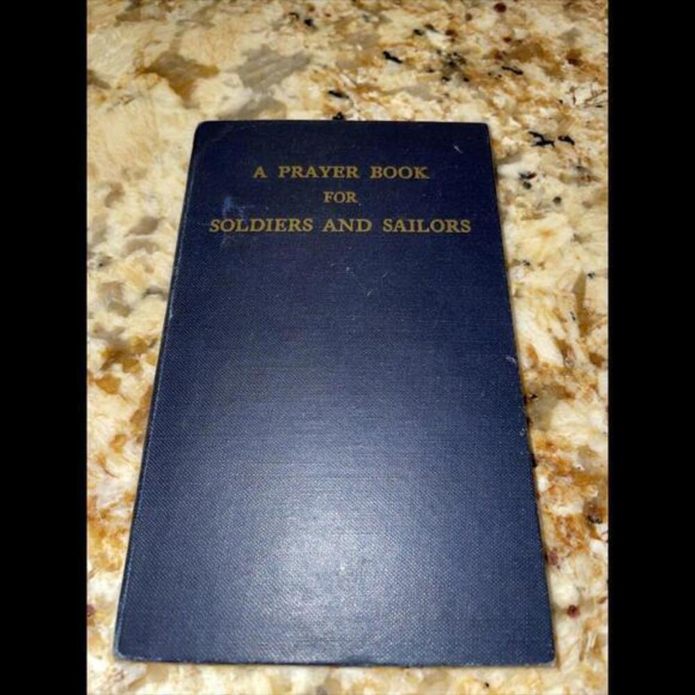 A Prayer Book For Soldiers and Sailors 1942 5th Edition